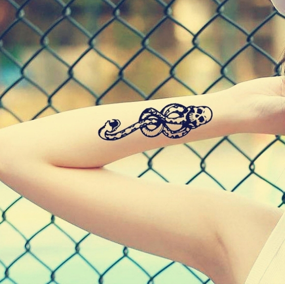 🐍 Harry Potter Death Eaters - Dark Mark Temporary Tattoo - Large Size - Picture 4 of 6